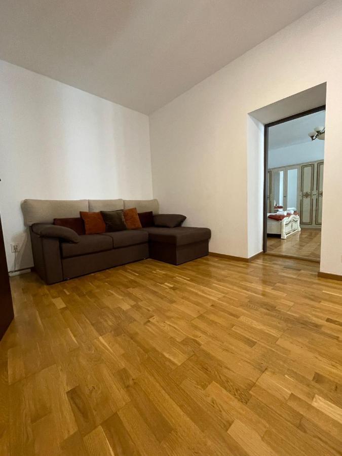 Londof Schei Apartments - Downtown Braşov Exteriör bild